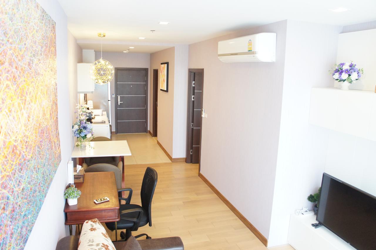 The Astra Chiang Mai Apartment Exterior photo