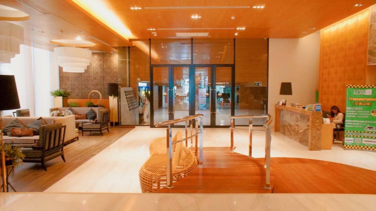 The Astra Chiang Mai Apartment Exterior photo